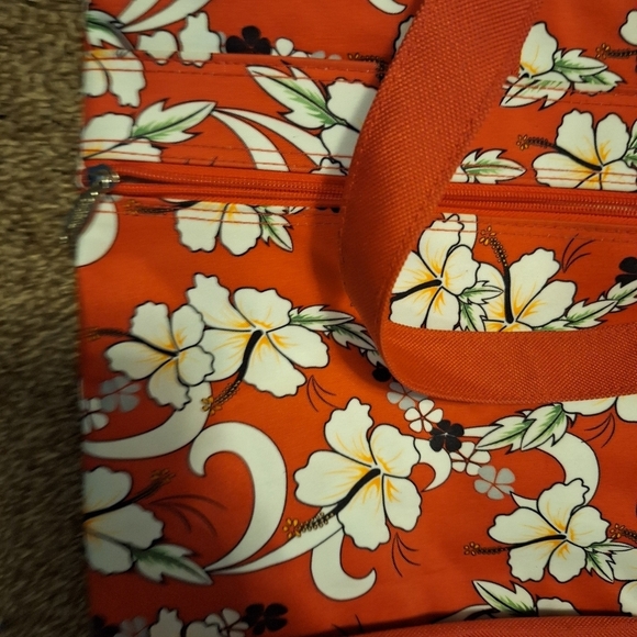 Transworld Brand Red Floral Women's Bag - Picture 4 of 7